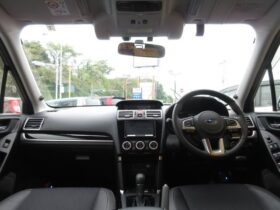 Subaru Forester (2.0XT)