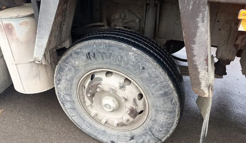 
								Volvo FL10 (320 8X4 Tipper Dump Truck) full									