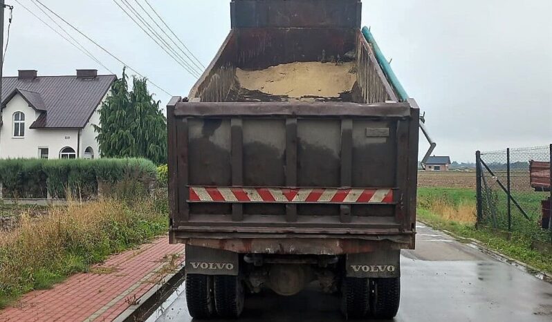
								Volvo FL10 (320 8X4 Tipper Dump Truck) full									