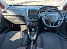 
										Peugeot 208 (1.2L engine) full									