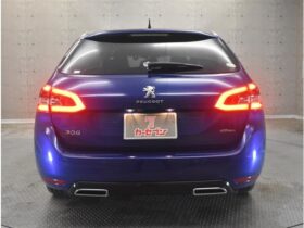 Peugeot 308SW (GT Line Glass Roof Display Audio Blue)