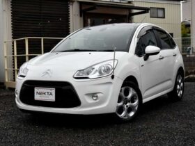 Citroen C3 (Airplay, new air conditioning, panoramic mix, non-smoking pearl white)