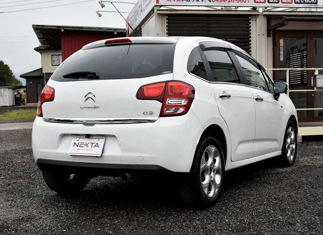 
								Citroen C3 (Airplay, new air conditioning, panoramic mix, non-smoking pearl white) full									