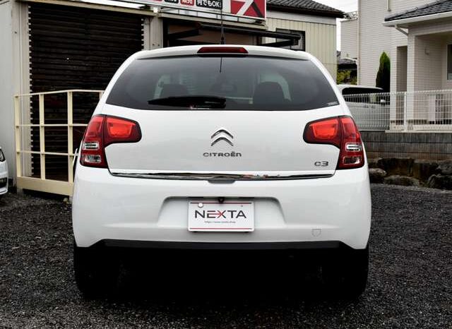 
								Citroen C3 (Airplay, new air conditioning, panoramic mix, non-smoking pearl white) full									