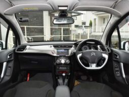 
										Citroen C3 (Airplay, new air conditioning, panoramic mix, non-smoking pearl white) full									