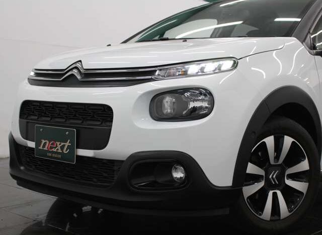 
								Citroen C3 (Shine Glass Roof CarPlay Bluetooth B Camera White x Black) full									