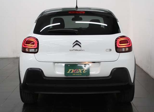 
								Citroen C3 (Shine Glass Roof CarPlay Bluetooth B Camera White x Black) full									