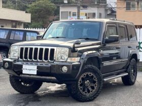 Jeep Commander (Limited 5.7 HEMI 4WD Lifted Custom B Rhino 17AW External Muffler Gray M)