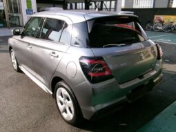 
										Suzuki Swift (1.2 Hybrid MX Suzuki Warranty Safety Support Premium Silver Metallic) full									