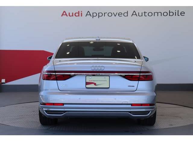 
								Audi A8 (60 TFSI Quattro 4WD Assistance Package Matrix LED Florette Silver Metallic) full									