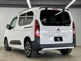 Citroen Berlingo (Shine XTR Pack Diesel Turbo D Audio AppleCarPlay Both Side Slide White)