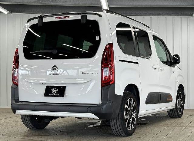 
								Citroen Berlingo (Shine XTR Pack Diesel Turbo D Audio AppleCarPlay Both Side Slide White) full									