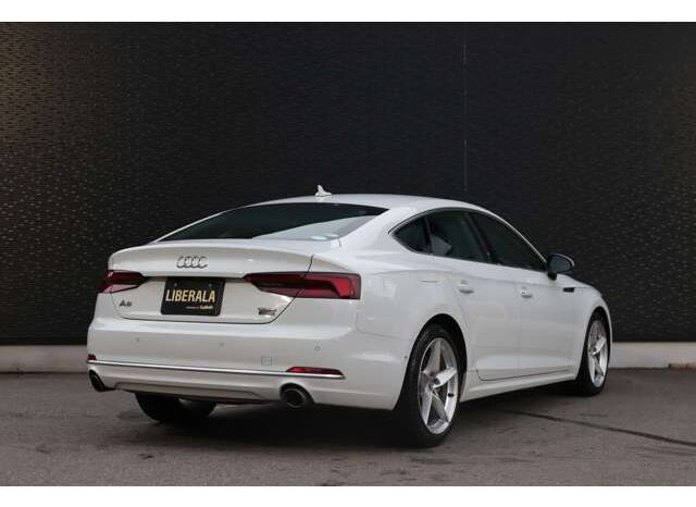 
								Audi A5 Sportback (45 TFSI Quattro Sport 4WD 1ona ACC Matrix Virtual C All-direction Glacier White Metallic) full									