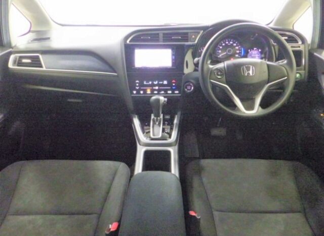 
								Honda Shuttle (1.5 G Non-smoking Genuine navigation Collision damage reduction B Non-OEM dashcam Midnight Blue Beam Metallic) full									
