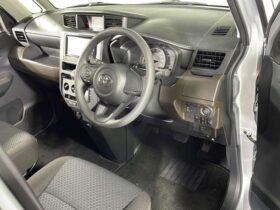 Toyota Roomy (1.0 X Genuine navigation system, B-camera, TV, electric slide, collision mitigation silver)