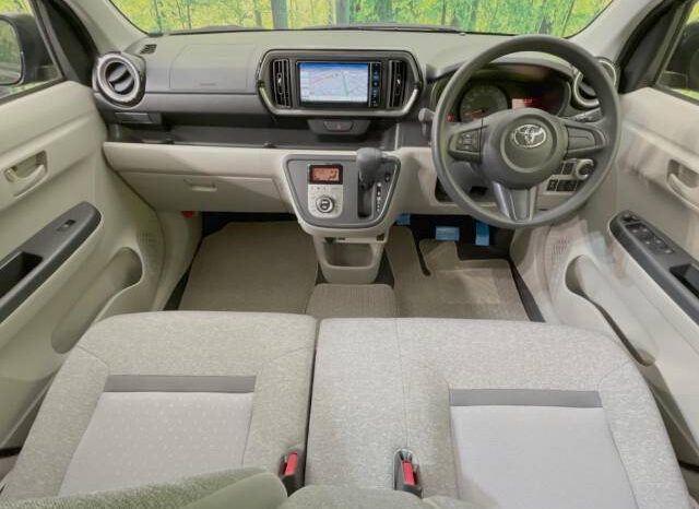 
								Toyota Passo (1.0 XL Package SD Navigation All-around Camera Plum Brown Crystal Mica) full									