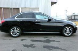 
										Mercedes C200 Avantgarde full									