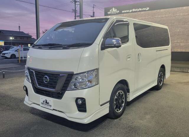 
								Nissan NV350 Caravan (2.0 Premium GX Urban Chrome Long Body One Side Power Slide Bed Kit Navigation TV ETC Brilliant White Pearl) full									