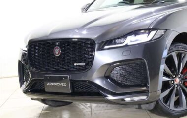 Jaguar F-Pace (R-Dynamic SE 2.0L P250 4WD, Dealer Certified Pre-Owned, One Owner Carpathian Grey)