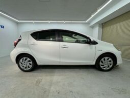 
										Toyota Aqua (1.5 S Style Black Electric Folding Mirror ETC Back Camera P Star Pearl) full									