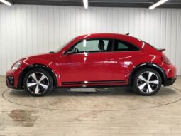 
										Volkswagen The Beetle (R-Line Meister SD Navigation BSM Cruise Control Seat Heater Tornado Red) full									