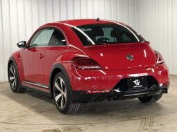 
										Volkswagen The Beetle (R-Line Meister SD Navigation BSM Cruise Control Seat Heater Tornado Red) full									