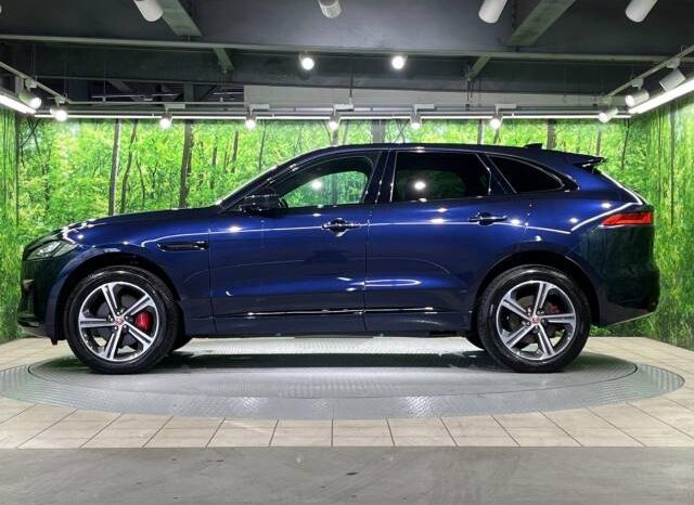 
								Jaguar F-Pace (S 4WD Certified Pre-Owned Brown Leather Seats Meridian Sound Loire Blue Metallic) full									