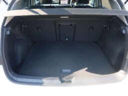 
										Volkswagen Golf (TDI Active Advance Diesel Turbo One Owner, Non-Smoking, Navigation, ETC, Rear Camera White) full									