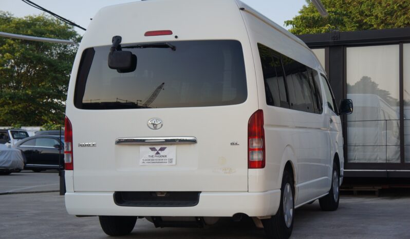
								Toyota Hiace Commuter full									