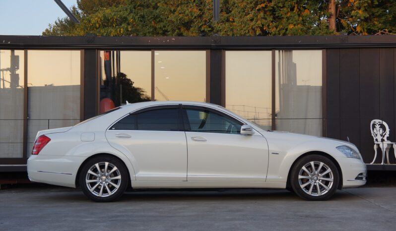 
								Mercedes-Benz S-Class full									