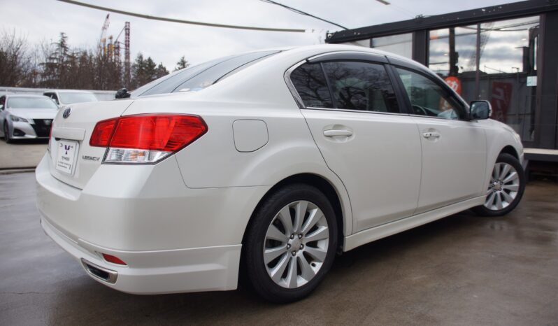 
								Subaru Legacy B4 full									