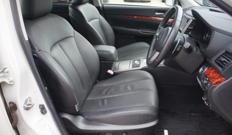 
								Subaru Legacy B4 full									