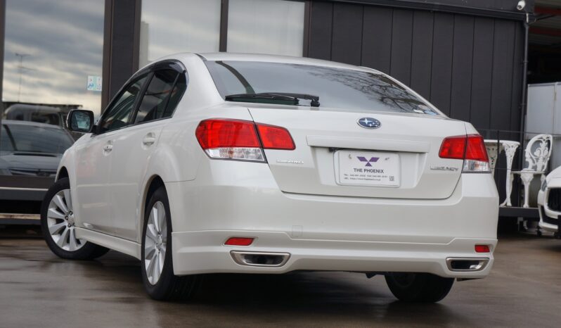 
								Subaru Legacy B4 full									