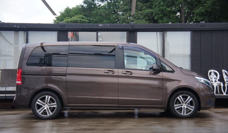 
								Mercedes-Benz V-Class full									