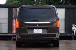 
										Mercedes-Benz V-Class full									
