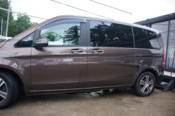 
										Mercedes-Benz V-Class full									