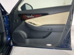 
										Toyota Crown Royal full									