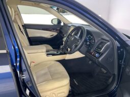 
										Toyota Crown Royal full									