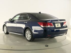 Toyota Crown Royal