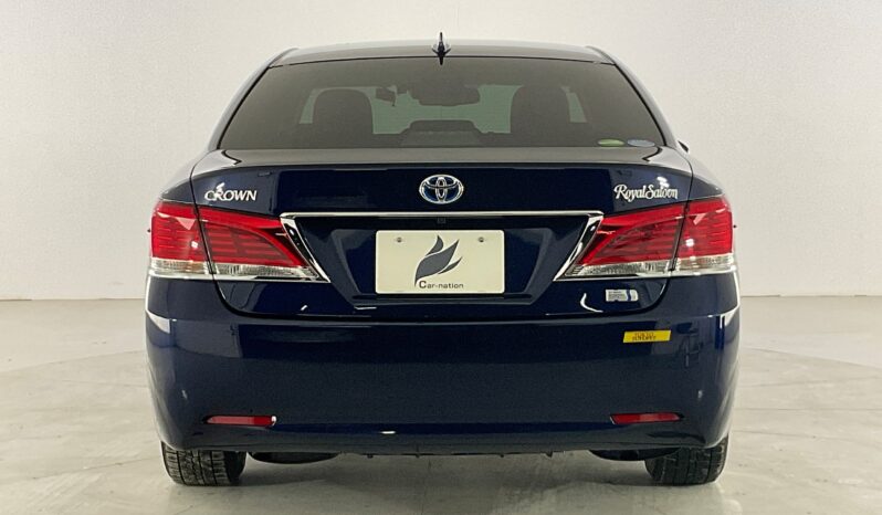 
								Toyota Crown Royal full									