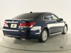 Toyota Crown Royal