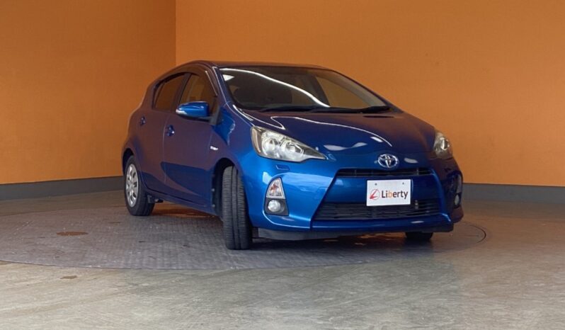 
								Toyota Aqua 1.5 S full									