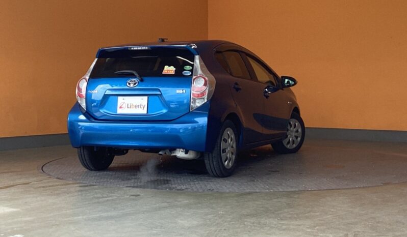 
								Toyota Aqua 1.5 S full									