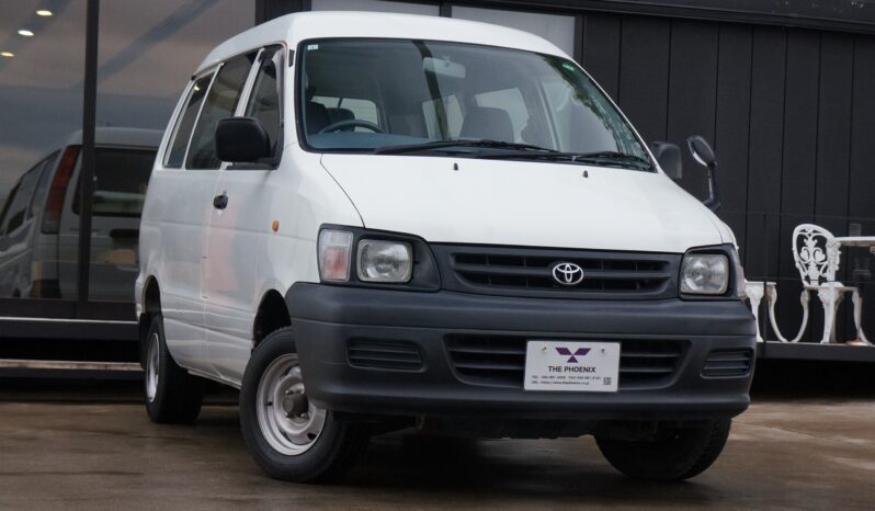 
								Toyota TownAce Van full									