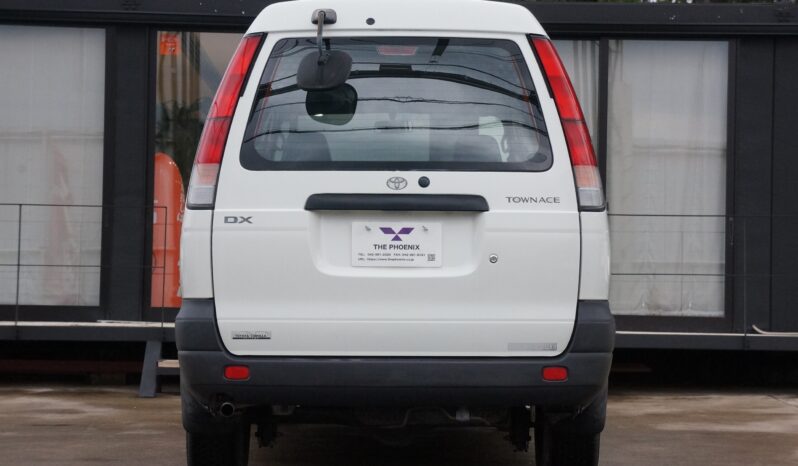 
								Toyota TownAce Van full									