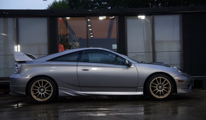 
								Toyota Cilica 1.8 full									
