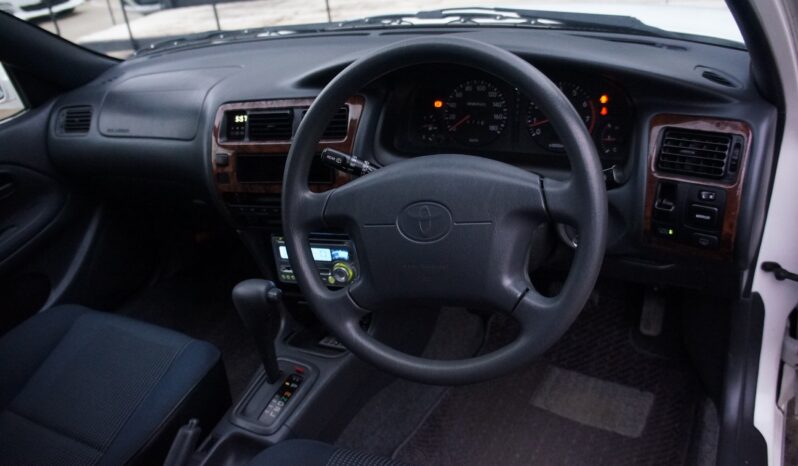 
								Toyota Corolla Wagon 1.6 full									