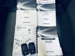 
										Toyota Sienta1.5G full									