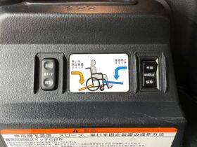 Toyota Sienta1.5G