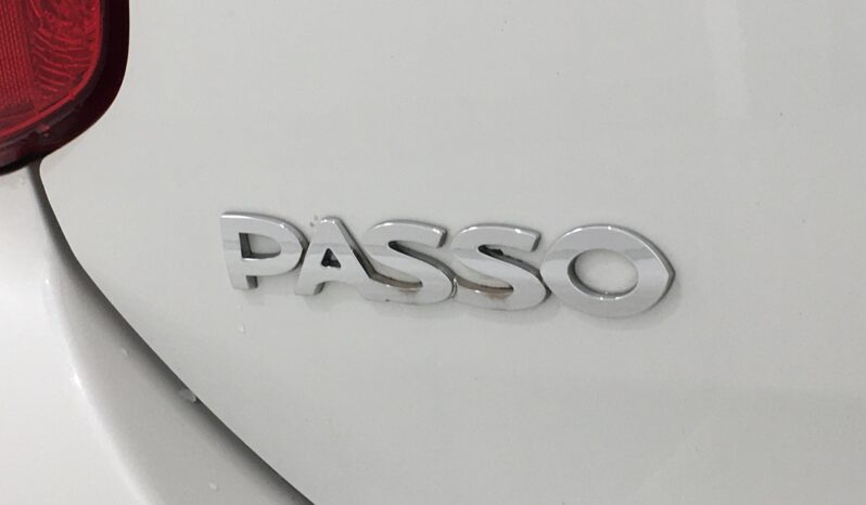 
								Toyota Passo 1.0 XL full									